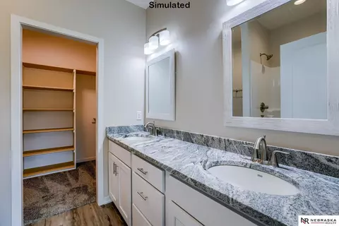 2821 Kings Corner Dr, Lincoln, NE 68516