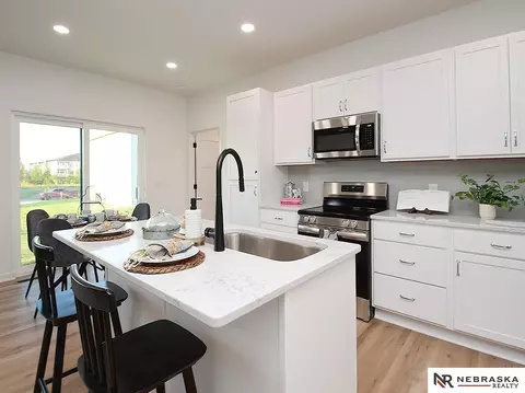 14809 Bruning St, Bennington, NE 68007