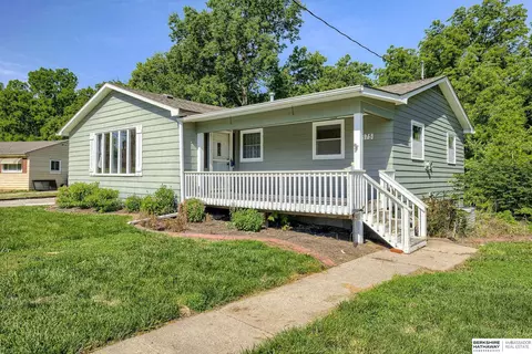 675 N 24th St, Blair, NE 68008