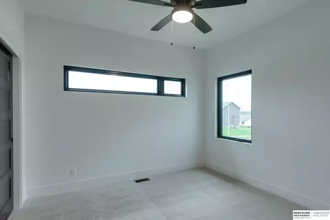 16955 Benjamin St, Bennington, NE 68007 photo 43
