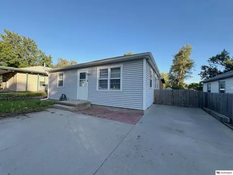 933 Groveland St, Lincoln, NE 68521