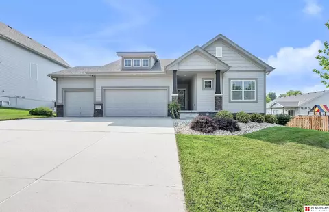 6016 N 151 Ave, Omaha, NE 68116