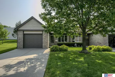 2554 N 69th Ct, Lincoln, NE 68507