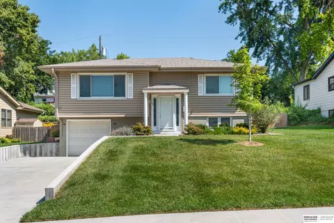7908 Pasadena Ave, Omaha, NE 68124
