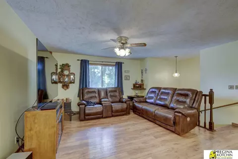 23706 Oak St, Waterloo, NE 68069 photo 4
