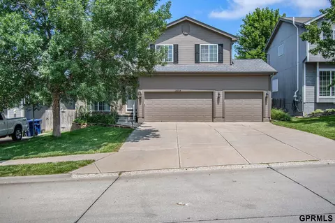 16314 Fowler Ave, Omaha, NE 68116