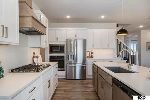 7702 N 167 St, Bennington, NE 68007 photo 16