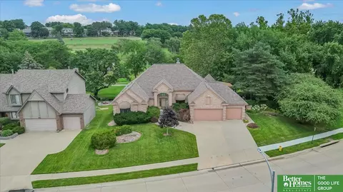 6611 S 102 St, Omaha, NE 68127