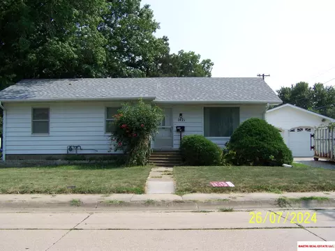 1421 Hoyt St, Beatrice, NE 68310