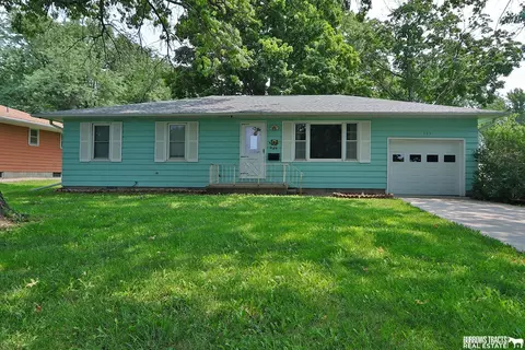 352 N 2nd St, Tecumseh, NE 68450