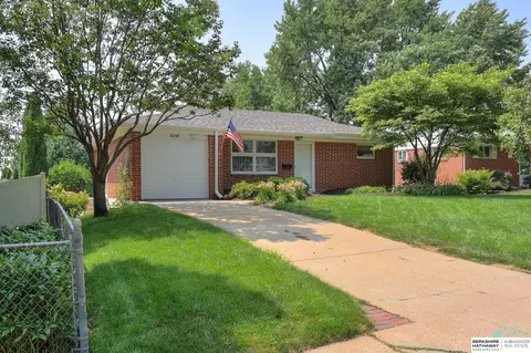 3318 S 79th St, Omaha, NE 68124