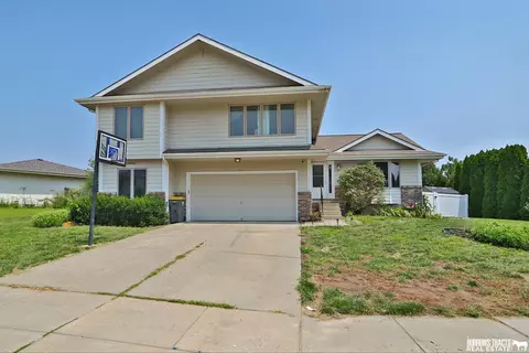 1924 W Apricot Ln, Lincoln, NE 68522
