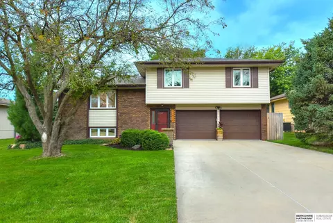 11924 N 156th Ave, Bennington, NE 68007