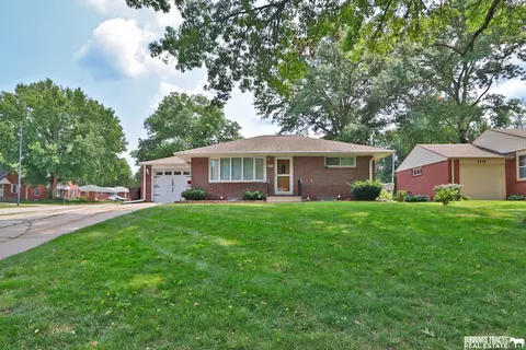 3540 N 69 St, Lincoln, NE 68507