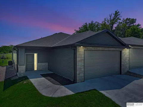 10309 Wayborough Ln, Lincoln, NE 68527