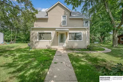 510 1st St, Yutan, NE 68073
