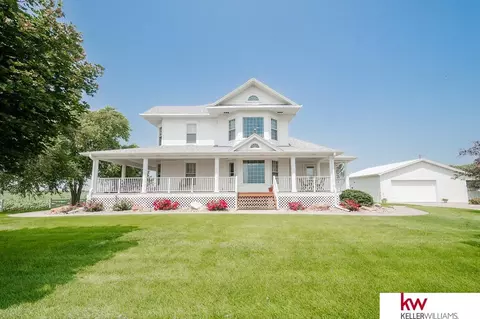 104 W Hwy 4, Daykin, NE 68338