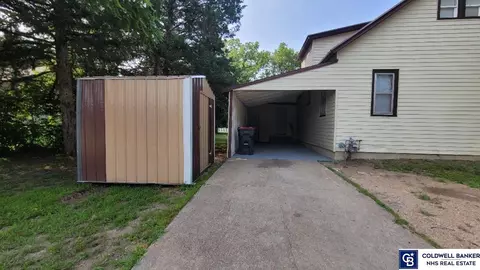 1509 May St, Beatrice, NE 68310 photo 2