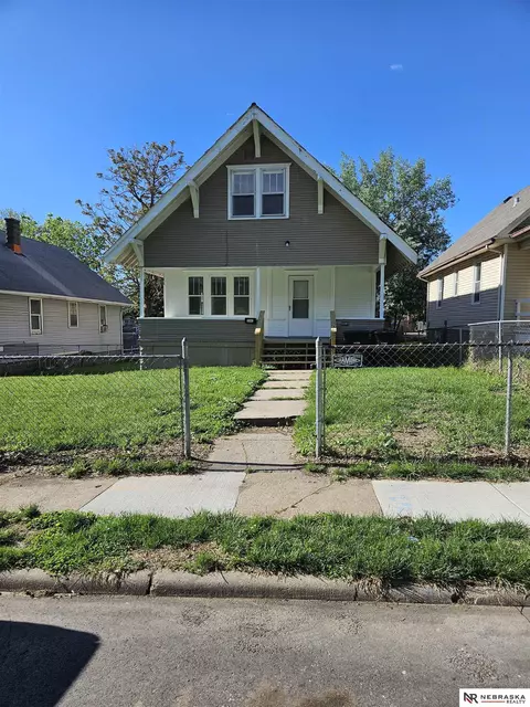 3341 Larimore Ave, Omaha, NE 68111