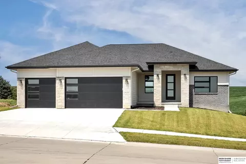 11322 S 191st Ave, Gretna, NE 68028