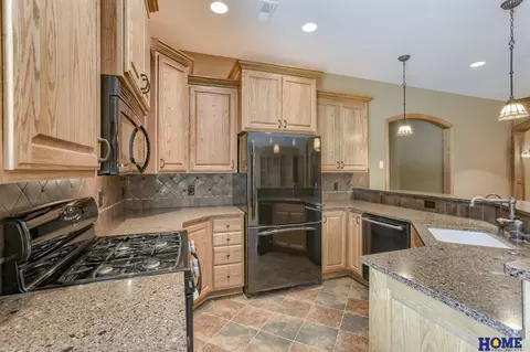 Kitchen - 6505 Prairieflower Ln, Roca, NE 68430 photo 6 of 7