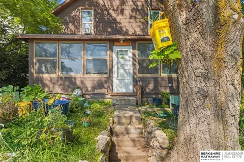 410 S 1st St, Plattsmouth, NE 68048