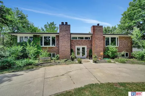 2929 Hitching Post Cir, Lincoln, NE 68523