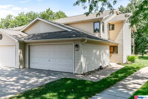 600 NW 20 St #27, Lincoln, NE 68528