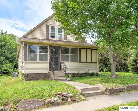2734 N 65th Ave, Omaha, NE 68104