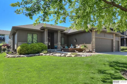 708 S 200th St, Elkhorn, NE 68022