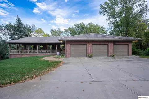 4582 Pioneer Rd, Blair, NE 68008