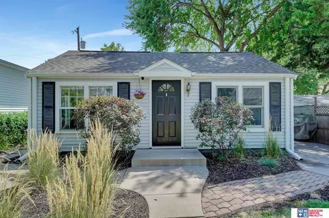 5241 Stockwell St, Lincoln, NE 68506