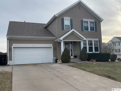 19827 Sycamore Dr, Gretna, NE 68028