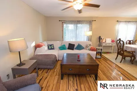 2433 N 76th St, Lincoln, NE 68507