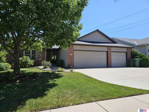 7630 Upton Grey Ln, Lincoln, NE 68516