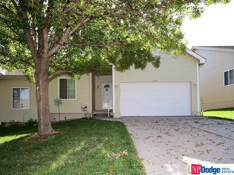 4809 N 144 Ave, Omaha, NE 68116