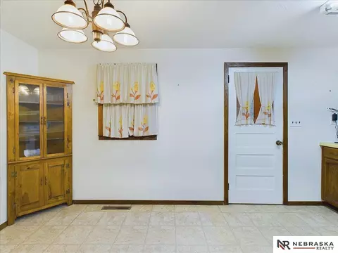 504 E 6th St, Wahoo, NE 68066 photo 8
