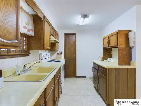 504 E 6th St, Wahoo, NE 68066 photo 6
