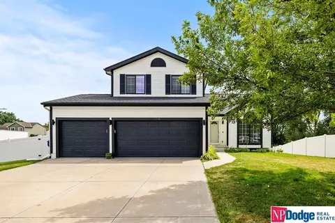 10716 S 27th Ave, Bellevue, NE 68123