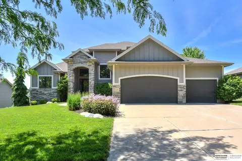 3106 N 193rd St, Elkhorn, NE 68022