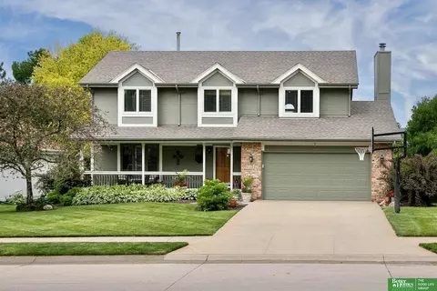 2422 N 154th St, Omaha, NE 68116