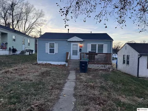 3918 N 36th St, Omaha, NE 68111
