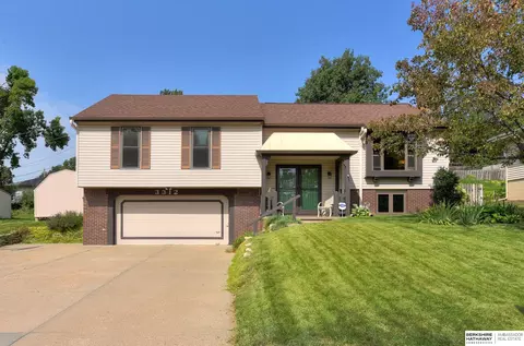 3312 N 206th St, Omaha, NE 68022