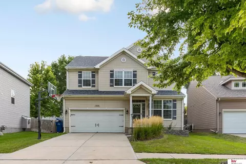 1530 N 208 Ter, Elkhorn, NE 68022