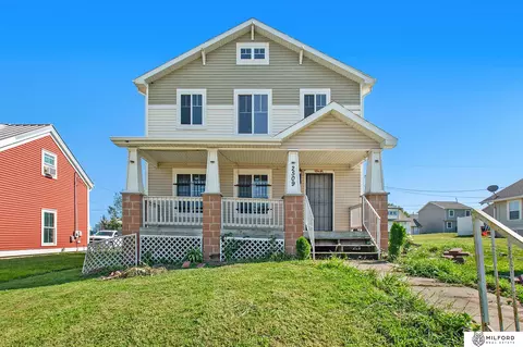 2509 Parker St, Omaha, NE 68111