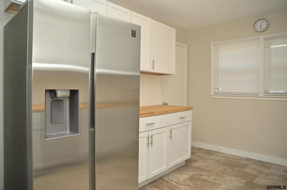 Kitchen - 3400 N 56th St, Lincoln, NE 68504 photo 3 of 5