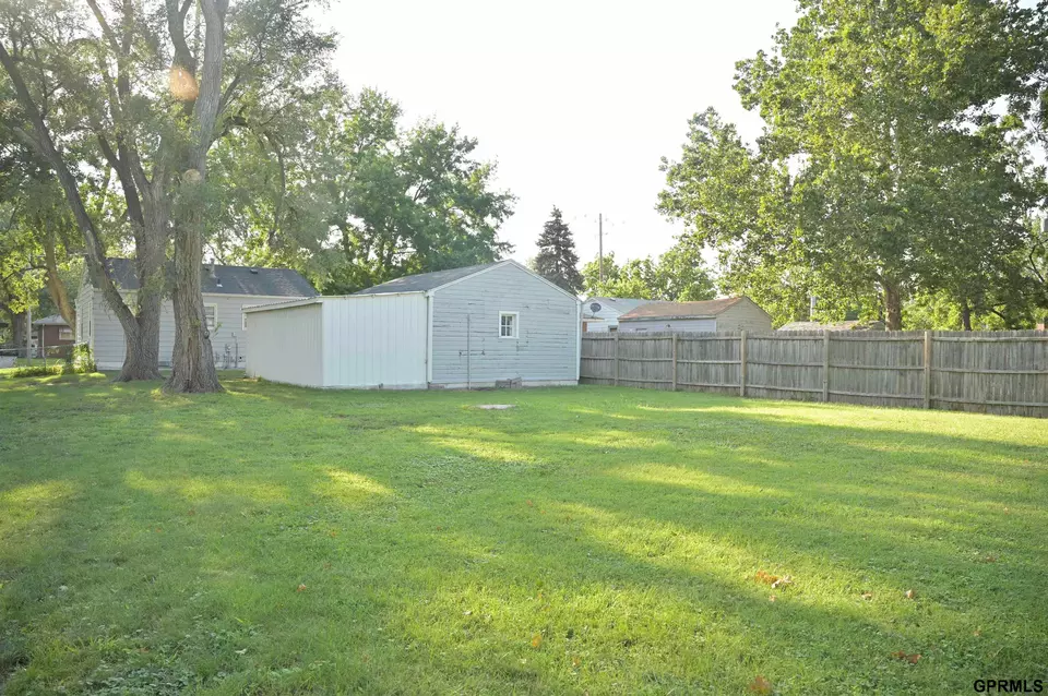 Exterior - 3400 N 56th St, Lincoln, NE 68504 photo 4 of 5
