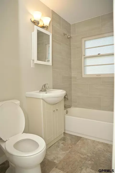 Bath - 3400 N 56th St, Lincoln, NE 68504 photo 1 of 2