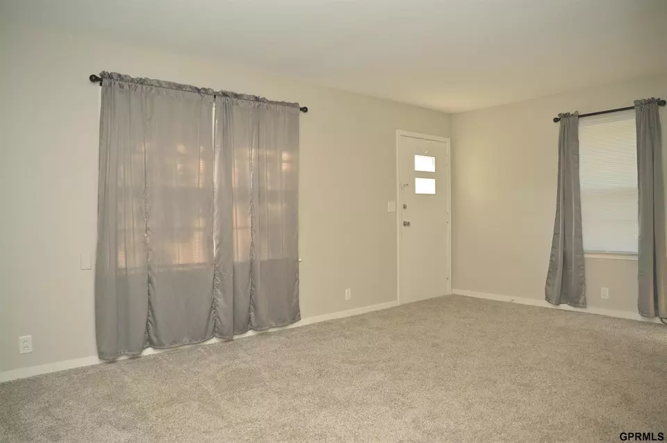 Living - 3400 N 56th St, Lincoln, NE 68504 photo 2 of 2