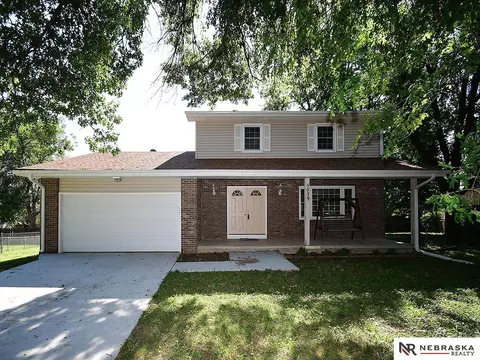 5079 S 160th Cir, Omaha, NE 68135
